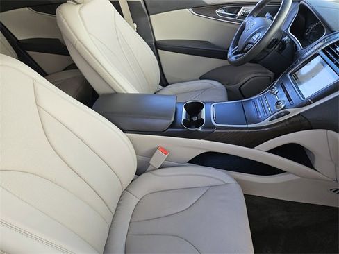 Used 2018 Lincoln MKX Reserve w/ Lincoln MKX Climate Package image 13