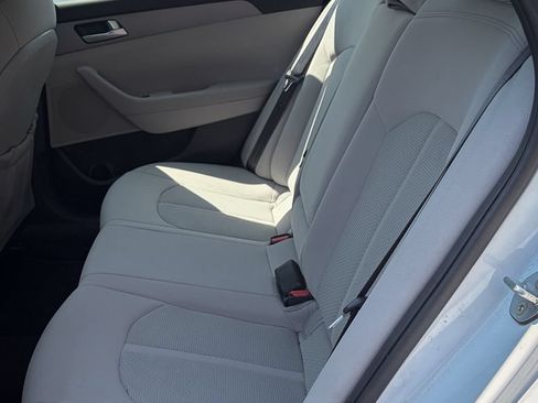 Used 2016 Hyundai Sonata SE w/ Cargo Package FWD image 19