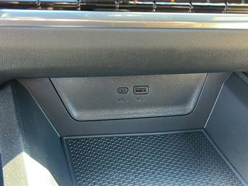 New 2026 Chevrolet Equinox ACTIV w/ Convenience Package III image 18