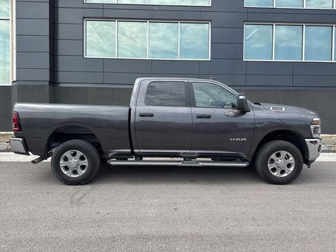 Used 2025 RAM 2500 Big Horn AWD/4WD image 2