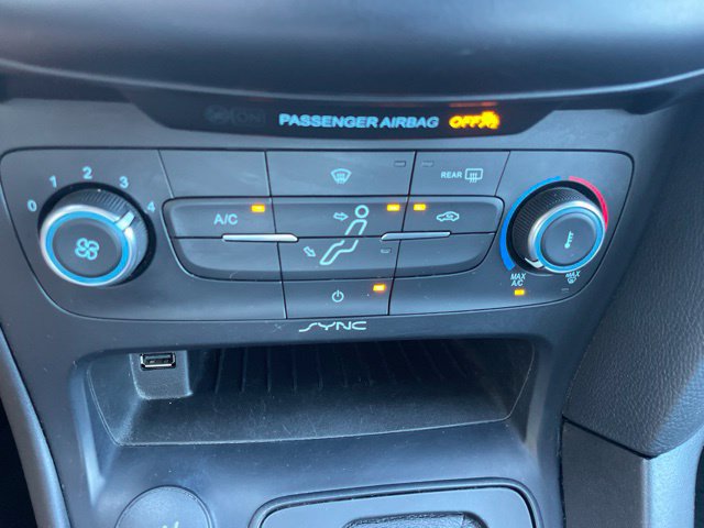 Used 2018 Ford Focus SE w/ Interior Protection Package FWD image 35