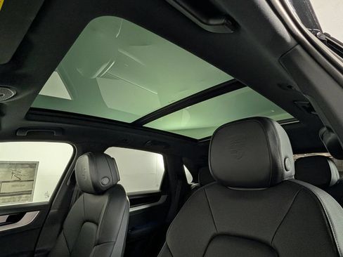 New 2026 Porsche Cayenne AWD/4WD image 30