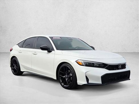 Used 2025 Honda Civic Sport image 3