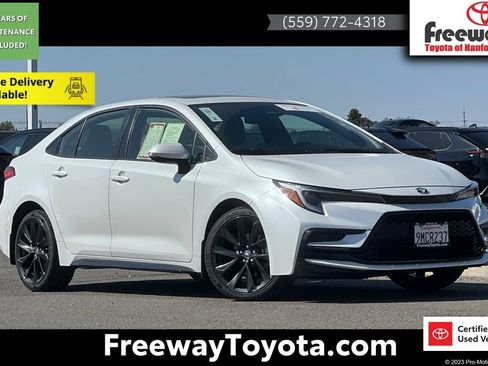 Certified 2024 Toyota Corolla SE w/ SE Package image 1