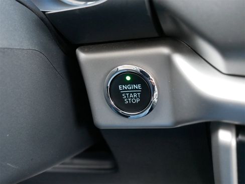 Certified 2024 Ford Expedition Max XLT image 29