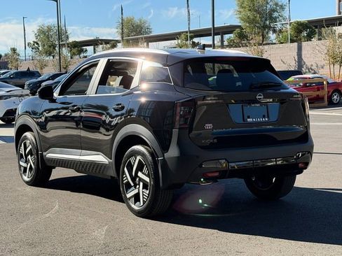 New 2026 Nissan Kicks SV w/ SV Premium Package FWD image 3