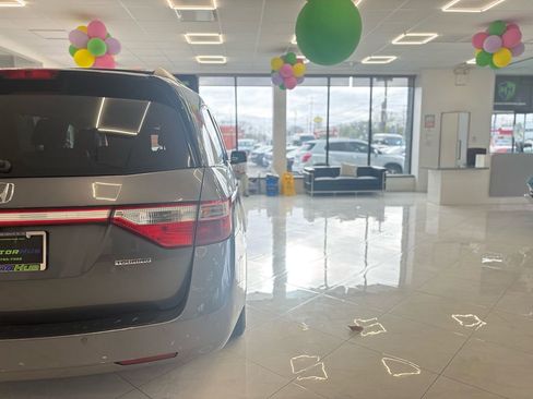 Used 2013 Honda Odyssey Touring image 14