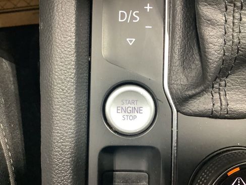 Used 2021 Volkswagen Atlas SE w/ Panoramic Sunroof Package image 20