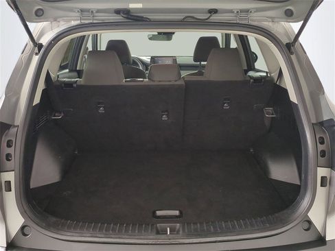 Used 2022 Kia Seltos LX image 14