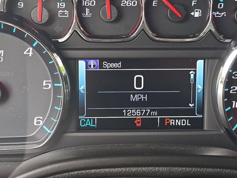 Used 2017 GMC Yukon SLT AWD/4WD image 23