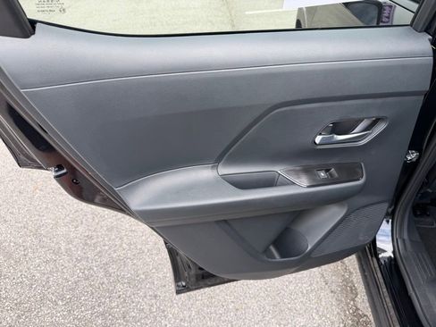 Used 2026 Nissan Kicks SV image 15