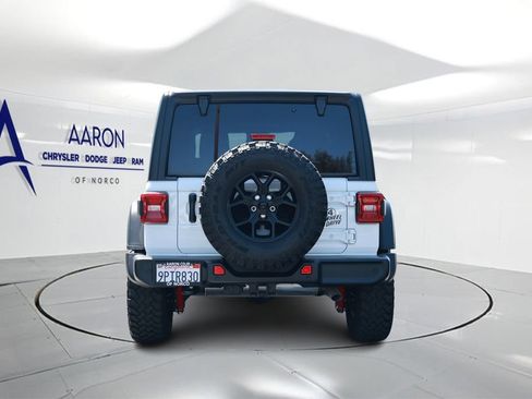Used 2024 Jeep Wrangler Unlimited Sport AWD/4WD image 3