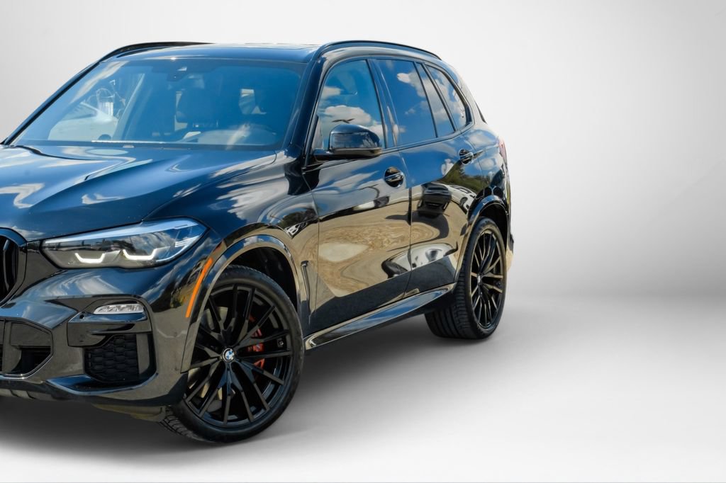Used 2021 BMW X5 M50i w/ Premium Package AWD/4WD image 4
