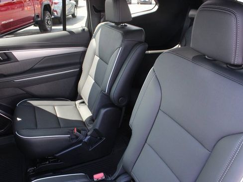 New 2026 Buick Enclave Preferred w/ Power Package image 22