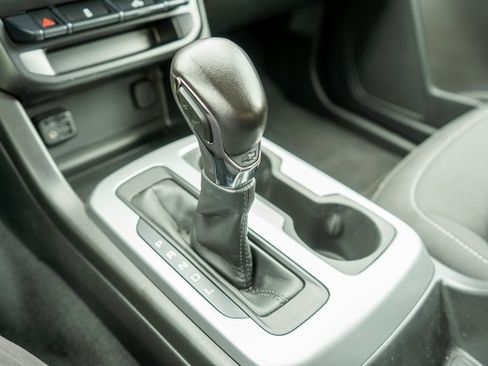 Used 2022 Chevrolet Colorado LT image 31