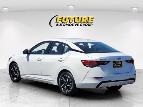 Certified 2024 Nissan Sentra SV FWD image 7
