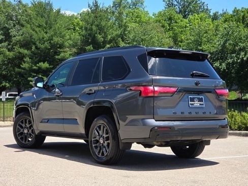 Used 2024 Toyota Sequoia Platinum AWD/4WD image 24