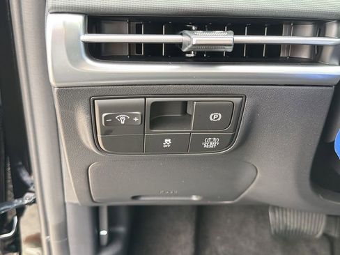 New 2026 Hyundai Tucson Blue SE image 31