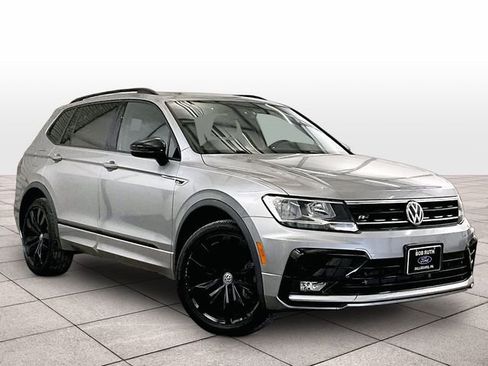Used 2021 Volkswagen Tiguan SE R-Line w/ 3rd Row Seat Package AWD/4WD image 2