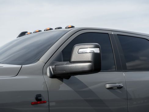 Used 2026 RAM 2500 Laramie w/ Night Edition image 19