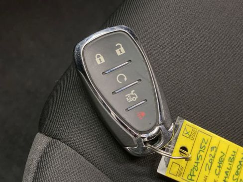 Used 2023 Chevrolet Malibu LT image 28