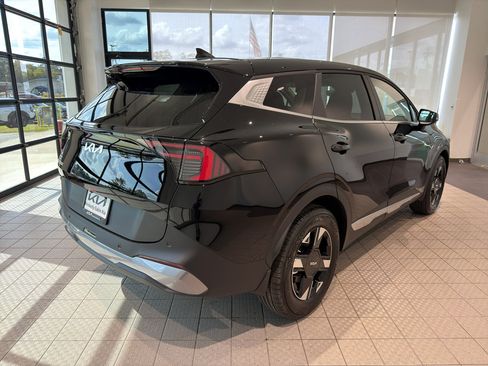 New 2026 Kia Sportage LX image 5