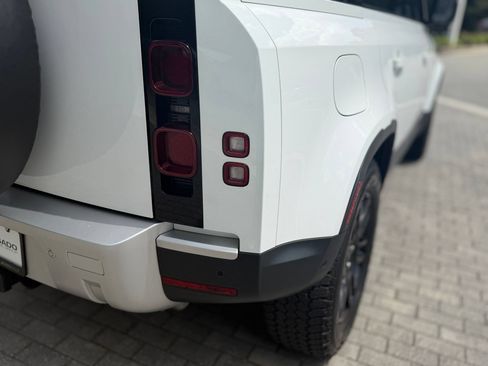 Used 2024 Land Rover Defender 110 S AWD/4WD image 14