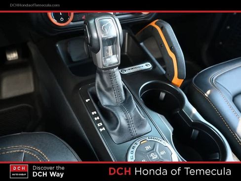 Used 2022 Ford Bronco Badlands image 11