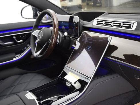 New 2026 Mercedes-Benz Maybach S 580 4MATIC image 15