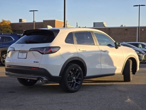 Certified 2025 Honda HR-V Sport image 18