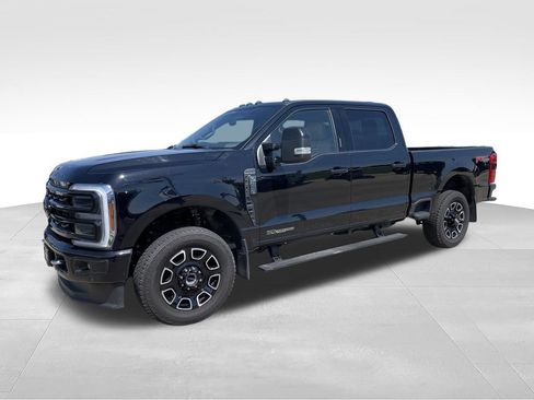 Used 2024 Ford F250 Platinum AWD/4WD image 5