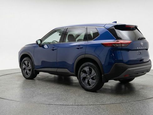 Used 2025 Nissan Rogue SV FWD image 6