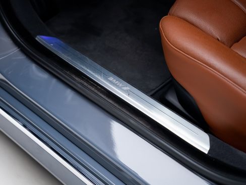 Used 2023 BMW i7 xDrive60 image 56