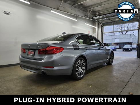 Used 2018 BMW 530e xDrive image 3