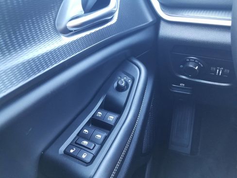 Certified 2024 Jeep Grand Cherokee L Laredo w/ Luxury Tech Group I image 31