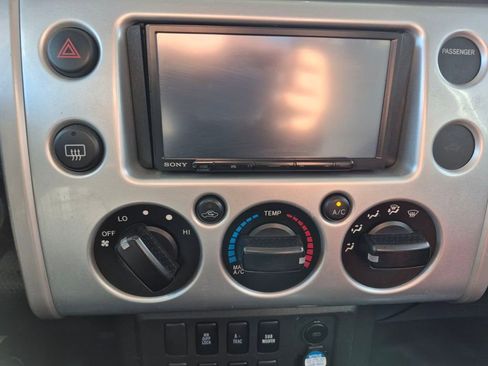 Used 2007 Toyota FJ Cruiser 4WD image 18