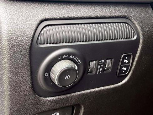 Used 2023 Jeep Wagoneer Series III w/ Convenience Group I image 21