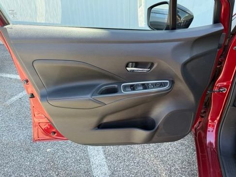 Used 2020 Nissan Versa SR w/ Convenience Package FWD image 15
