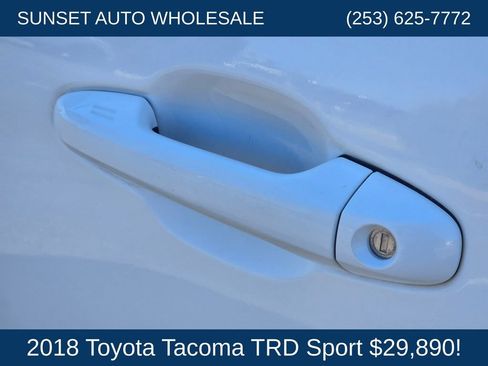 Used 2018 Toyota Tacoma TRD Sport AWD/4WD image 24