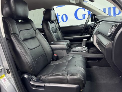 Used 2016 Toyota Tundra SR5 w/ SR5 Upgrade Package AWD/4WD image 16