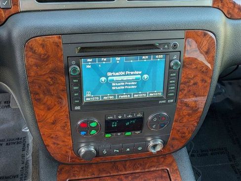 Used 2007 Chevrolet Avalanche LTZ w/ LTZ Preferred Equipment Group image 12