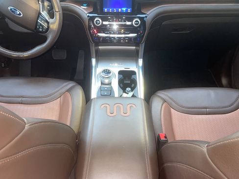 Used 2022 Ford Explorer King Ranch w/ Class IV Trailer Tow Package image 8