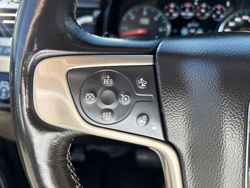 Used 2018 GMC Yukon Denali image 15