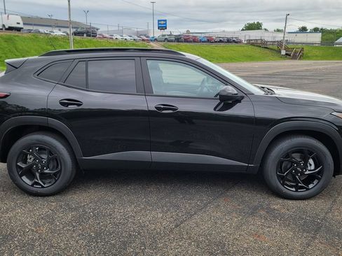 New 2026 Chevrolet Trax LT w/ Driver Confidence Package FWD image 14