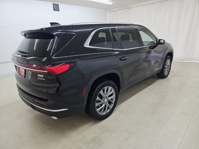 Used 2025 Buick Enclave Preferred AWD/4WD image 17
