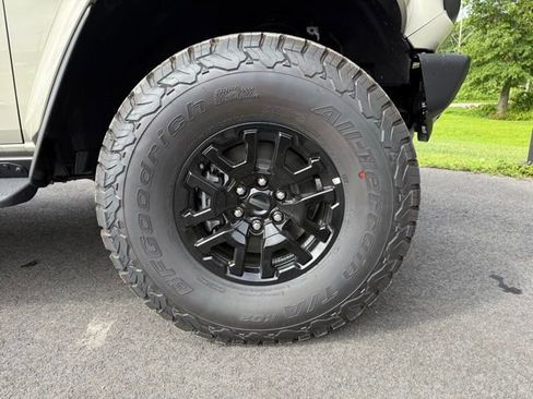 New 2025 Ford Bronco Raptor image 39