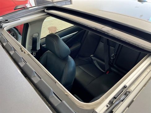 Used 2019 INFINITI Q50 Sport image 22