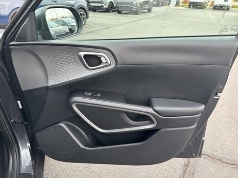 Used 2023 Kia Soul LX w/ Option Group 015 image 51