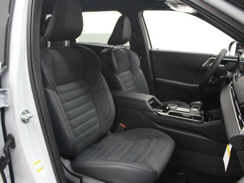 New 2026 Mitsubishi Outlander LE image 19