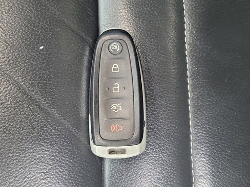 Used 2016 Ford Escape Titanium FWD image 32